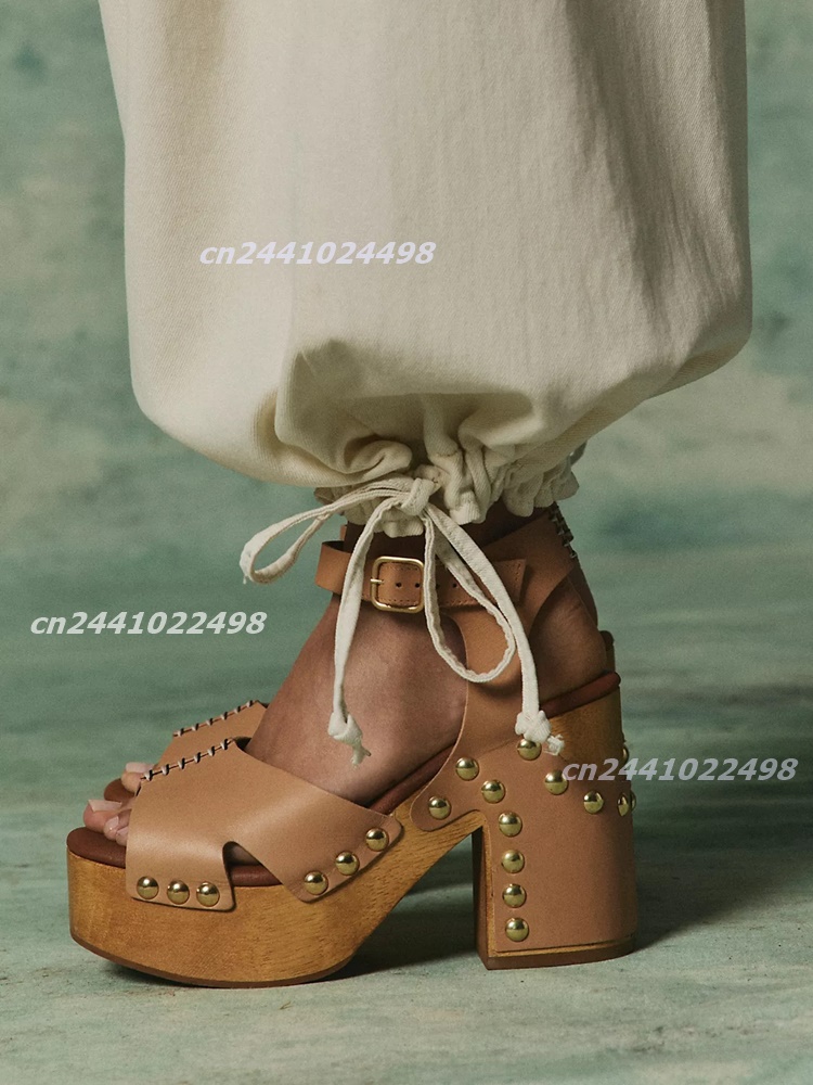 Dames sandalen met blokhak van - Geta Wooden Sandal recensie en prijs